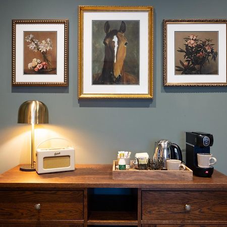 The Coat And Bear - A Heartwood Inn Newbury  Buitenkant foto