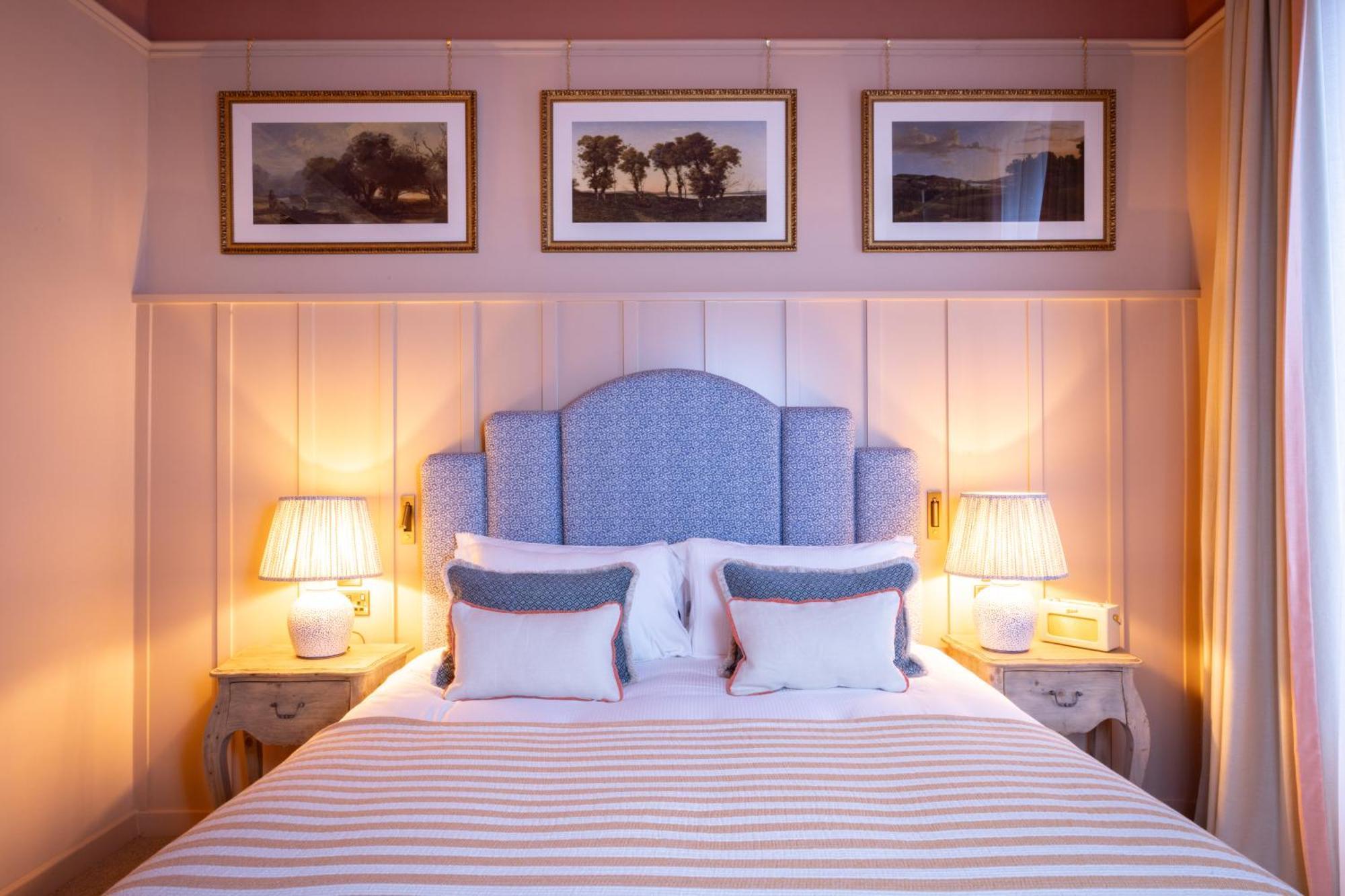 The Coat And Bear - A Heartwood Inn Newbury  Buitenkant foto
